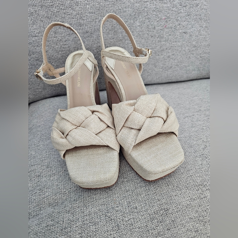 NWOB ANTONIO MELANI Linen Cream Knot Strap Platform Heels - Women's Size 9.5